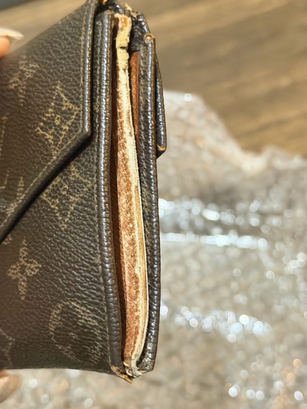 Louis Vuitton Tan Monogram Textured Leather Detail - Picture 6 of 13